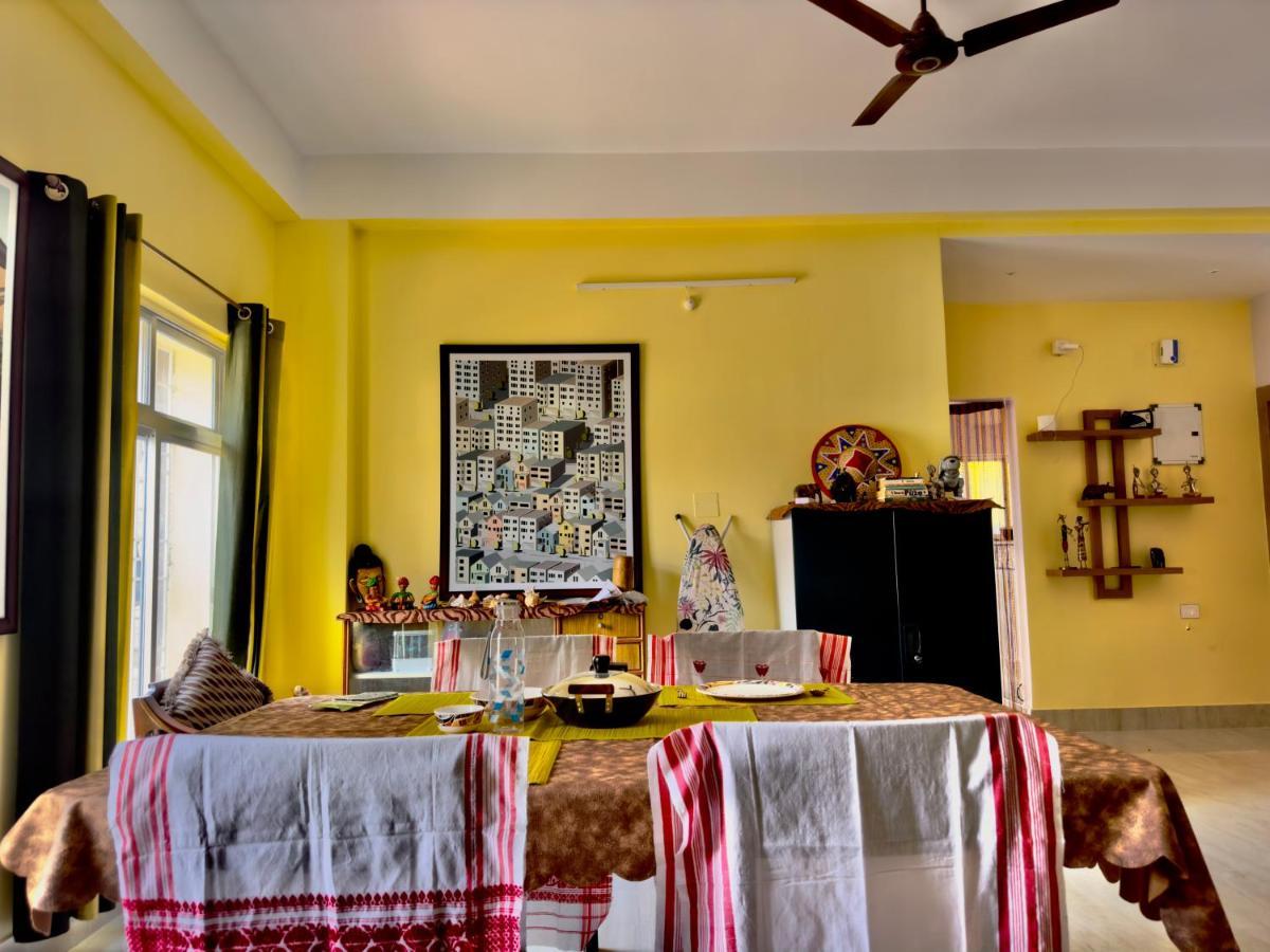 Three Little Birds Homestay Guwahati Buitenkant foto